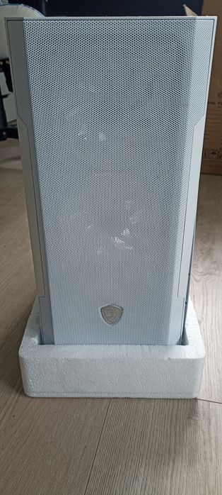 Obudowa MSI MAG Forge M100R jak nowa