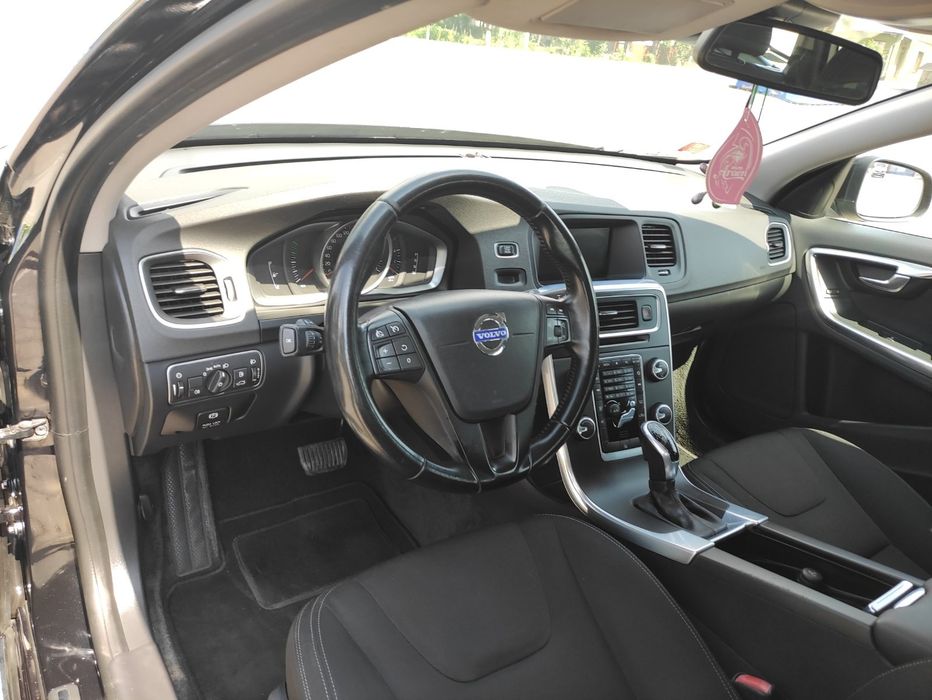 Продається Volvo V60 2014