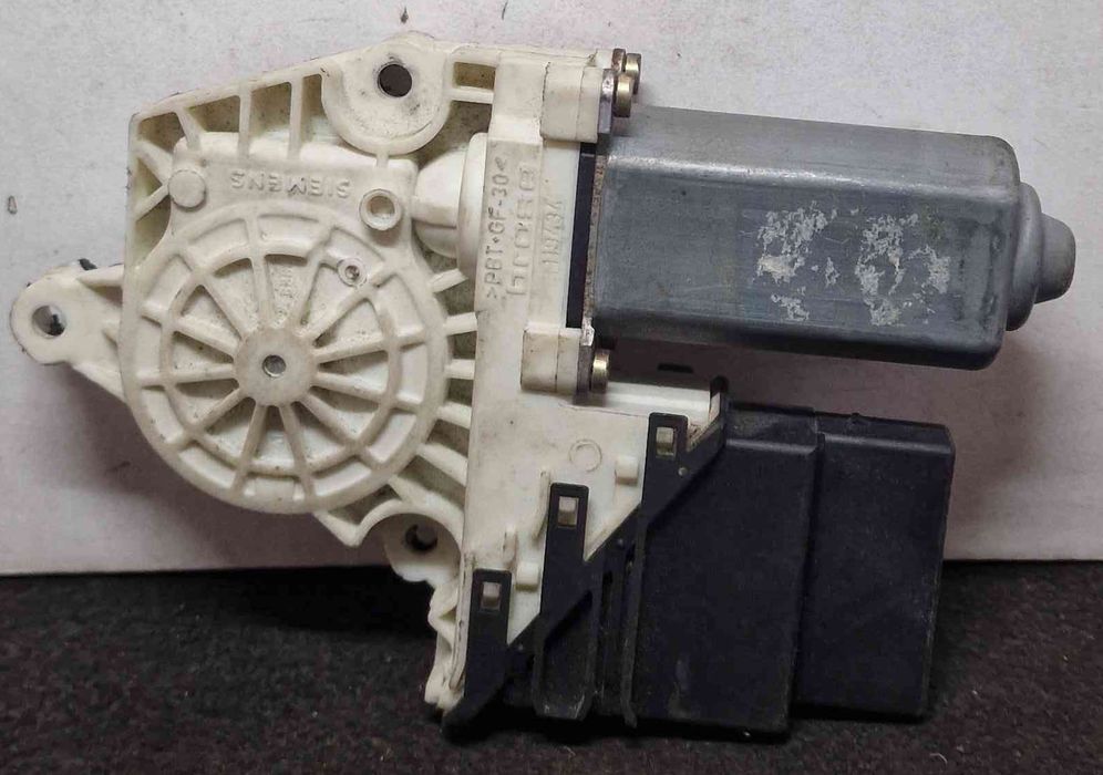 Elevador Vidros Trás Direito 9776-105407-301 - VW GOLF IV
