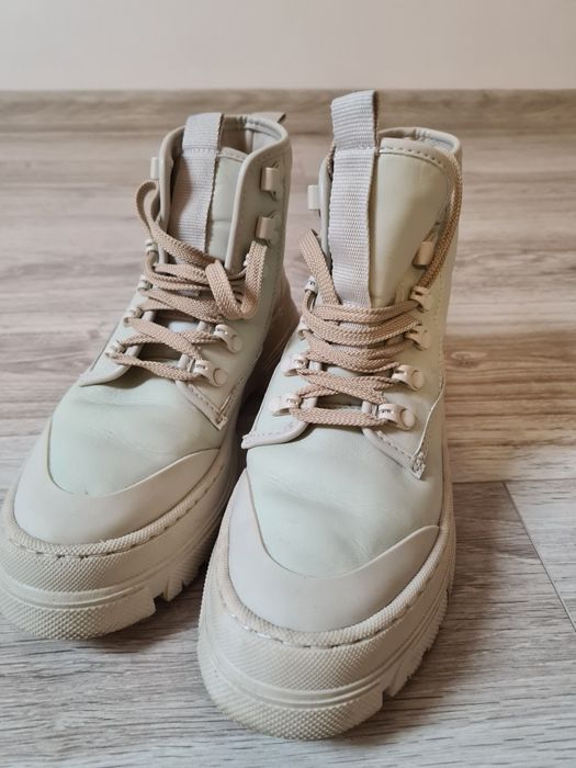 Skórzane botki Zara