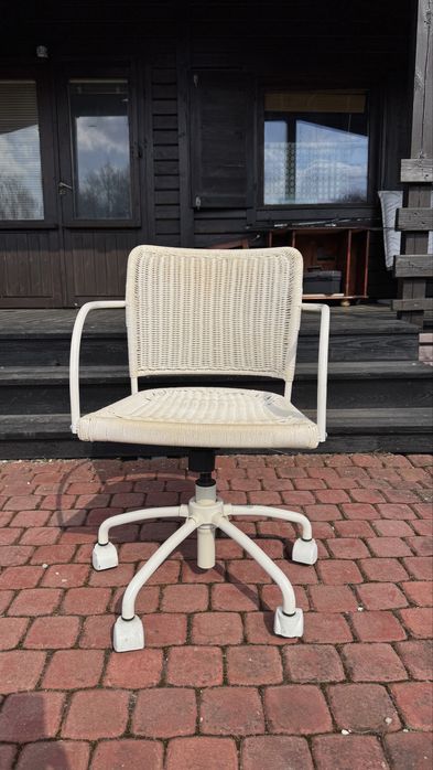 Krzesło do toaleteki