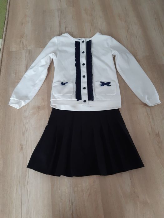 Різний одяг для красунь