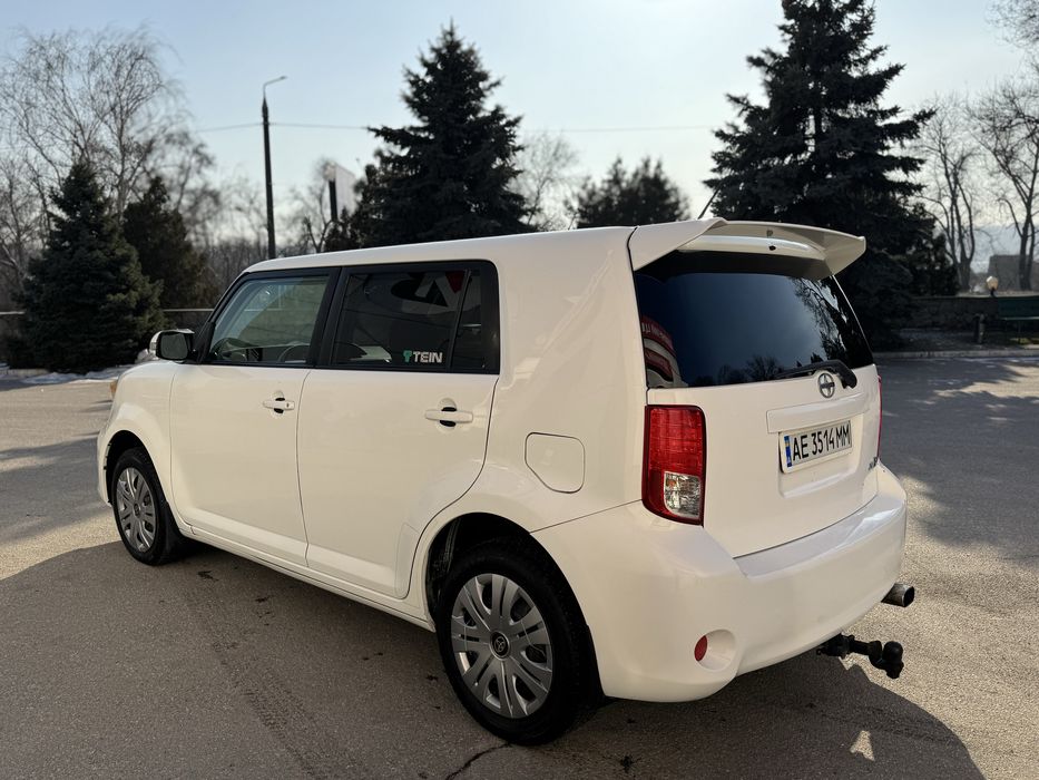 Продам тойоту скион