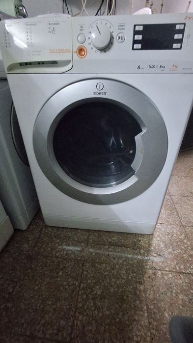 Maquina de lavar 8kg  e secar 6kg , Indesit