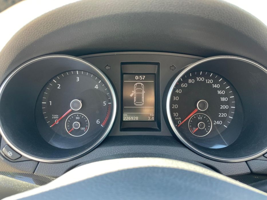 VW Golf 6 TDI 1.6 Nacional