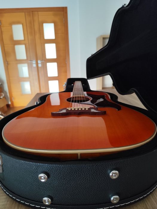 Epiphone Dove Studio 2025