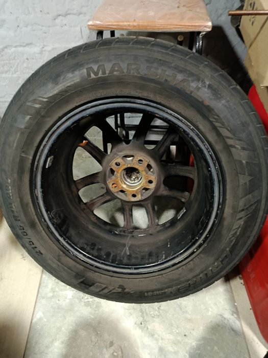 Продам резину с дисками 215/65 r16