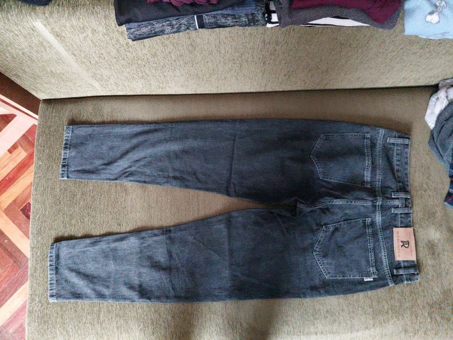 Продам чоловічі джинси