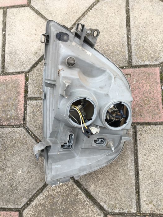 Фара рено мастер 2