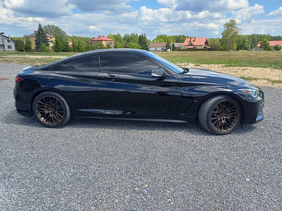 Infiniti Q60