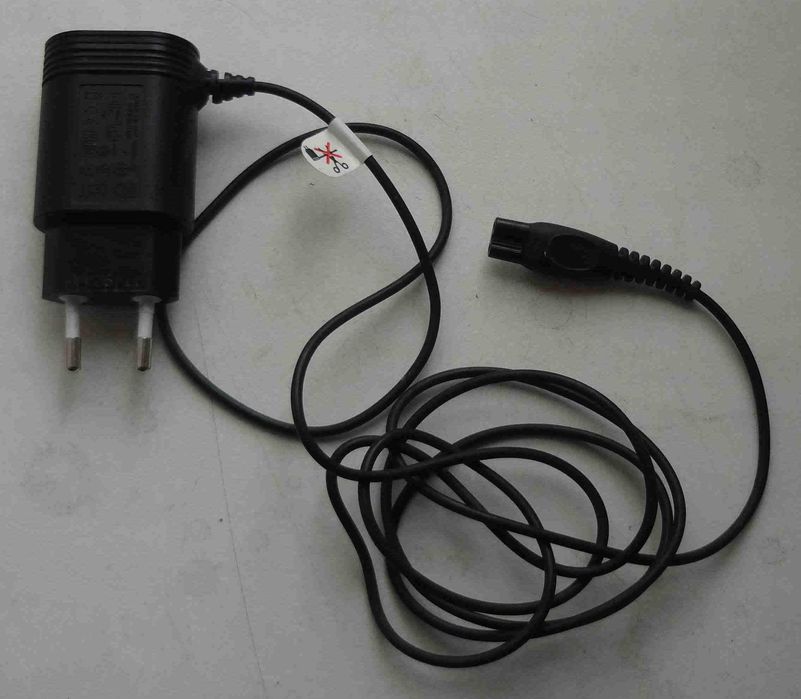 HQ8500 Зарядное устройство, блок питания для электробритв Philips 9W