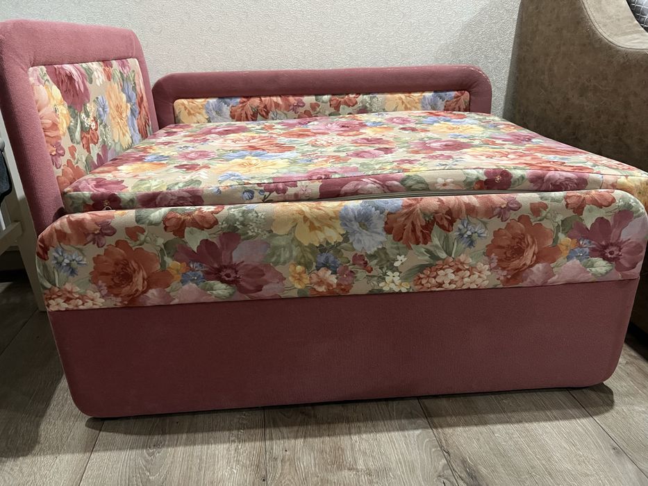 Диван-тахта Берегиня Маріо