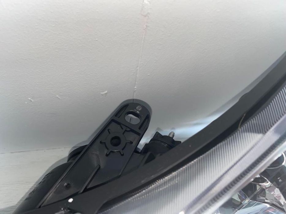 Farol Esquerdo Renault Clio - 05 / 09