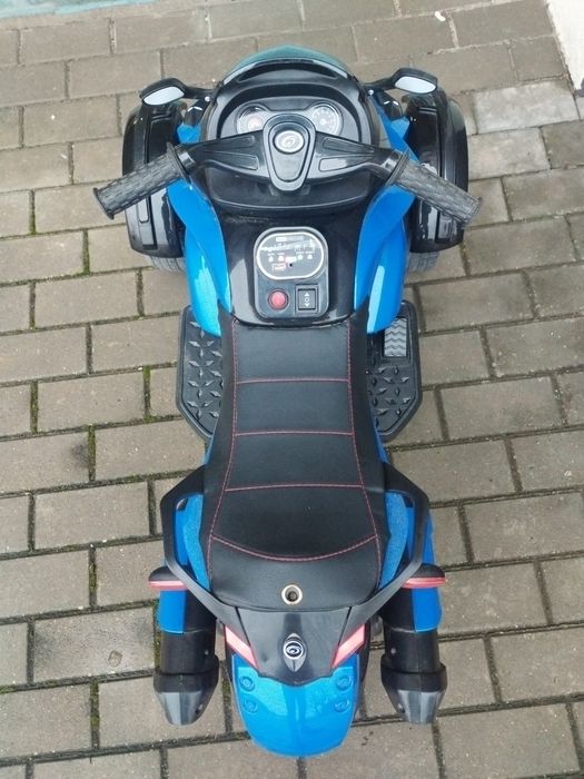 Motor elektryczny