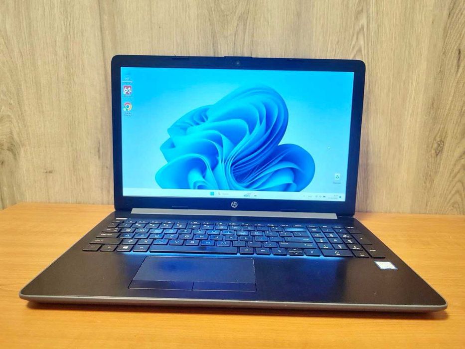 Ноутбук HP15 i7 8550U 8 по 4Ghz 8GB 128SSD М2