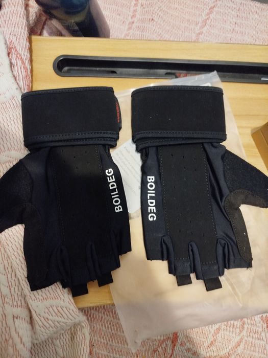 Luvas para  desporto novas