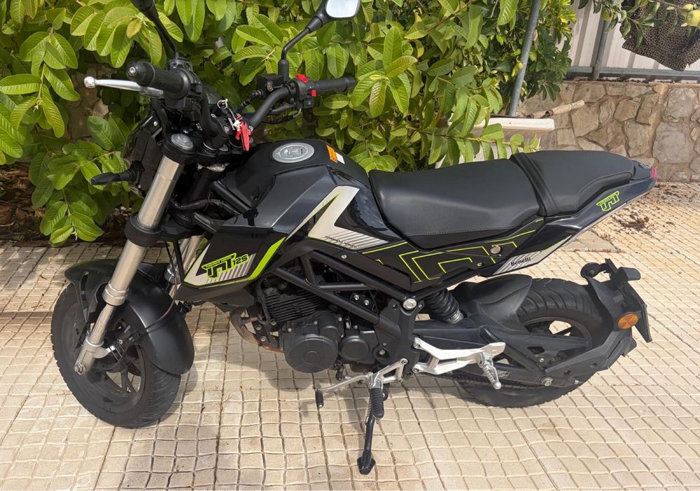 Mota Benelli TNT 125 — Excelente estado