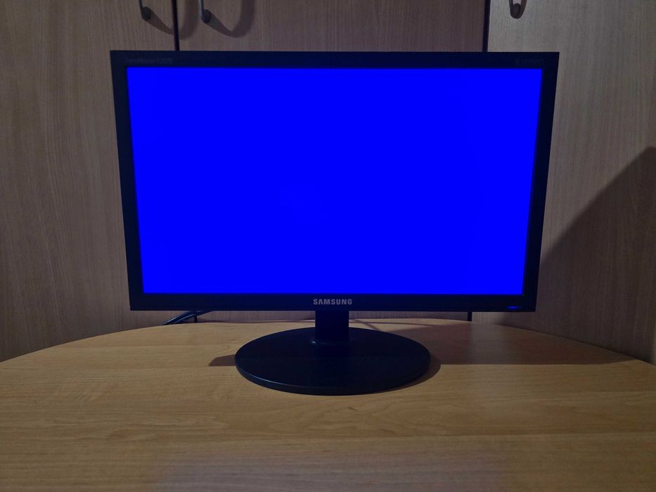 Монітор 20" Samsung SyncMaster E2020N (1600x900, VGA)