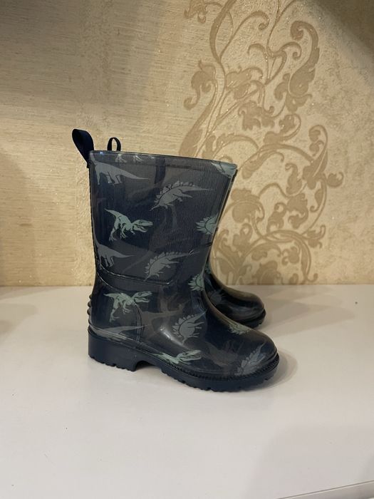 Резиновые сапожки
