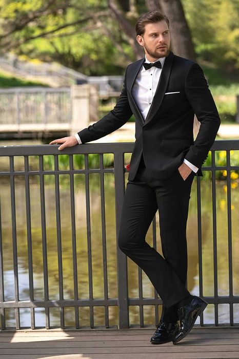 Czarny garnitur smokingowy ślubny spodnie marynarka gratisy 170/108/94