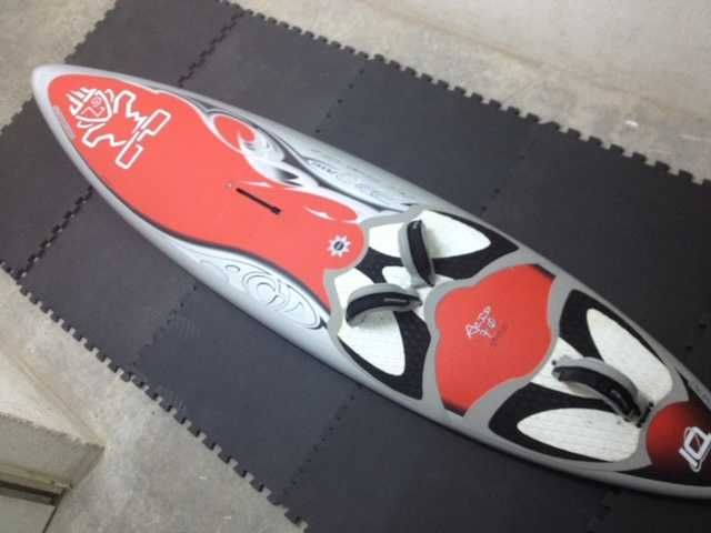 Prancha windsurf Starboard Acid 70 (Levi Siver)