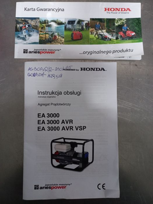 Agregat z silnikiem Honda EA3000AVR