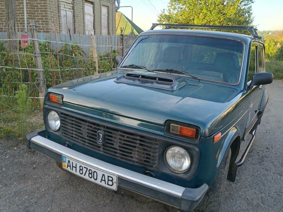 Lada Niva тайга 2002. Нива 1.7. газ,бензин.