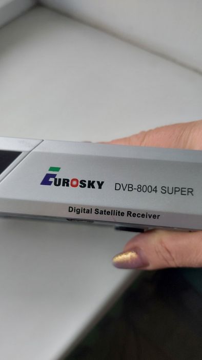Пропоную тюнер Eurosat DVB -8004