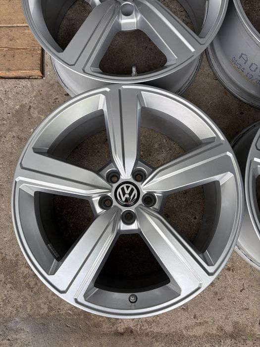 Диски R20 5x112 Audi Q4 E-tron VW ID4 ID5 Skoda Enyaq Mercedes