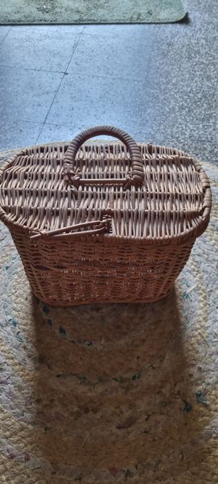 Vintage Wicker Lunch Box64284087714563120