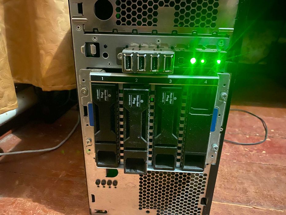 Сервер HP ML 310 gen8