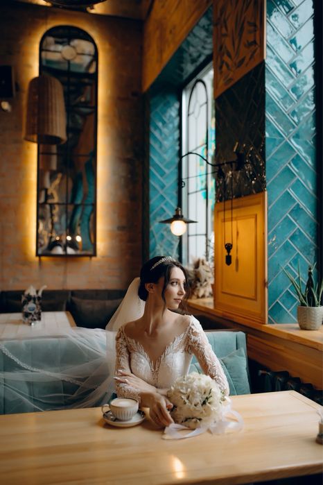 Весільня сукня.