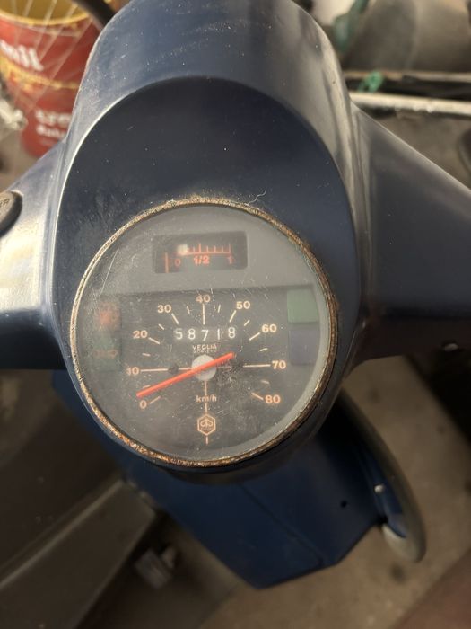 Vespa pk  azul marinho , precisa de afinar e mudar velas , 50 c