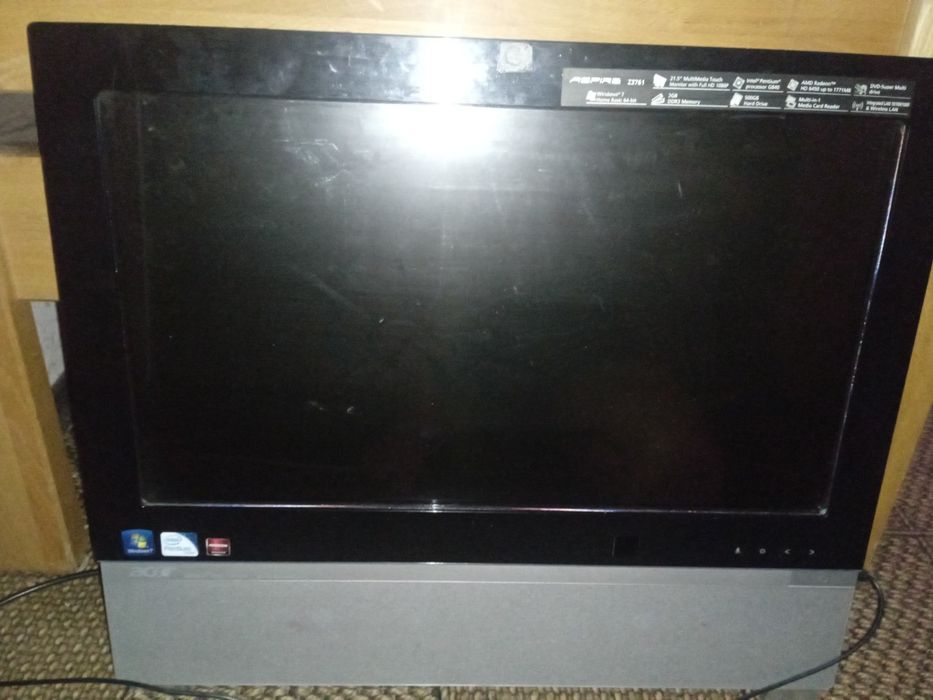 Моноблок , i5 + 16 ram + hd 500 gd + wifi + audio .