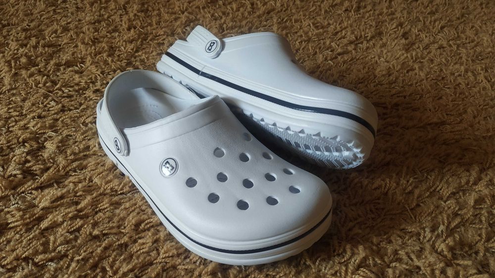 Білі Крокси Сабо DAGO (36-46р)