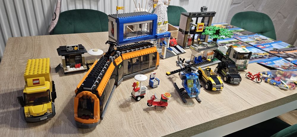 Lego city 60097 plac miejski.