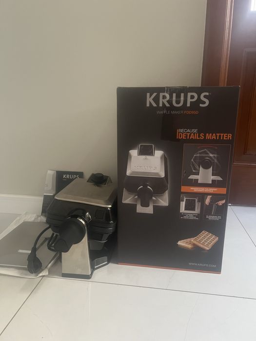 Gofrownica obrotowa Krups FDD95D 1200W