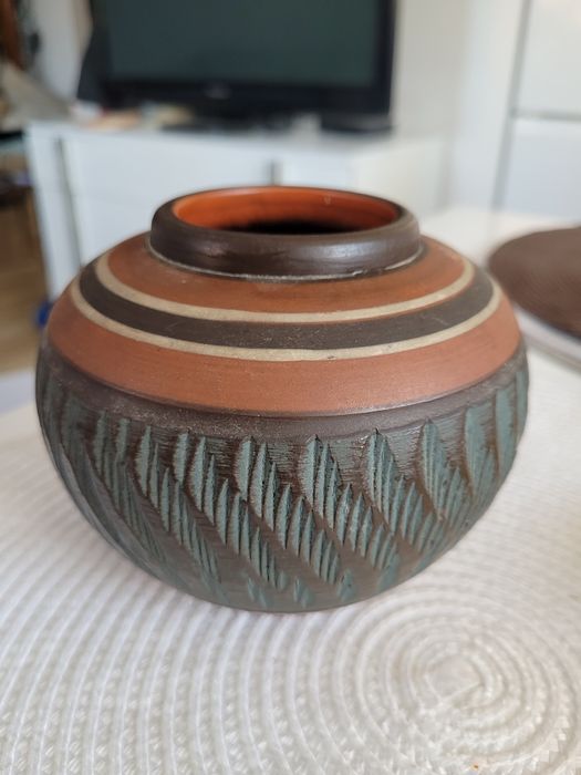 Wazonik ceramiczny