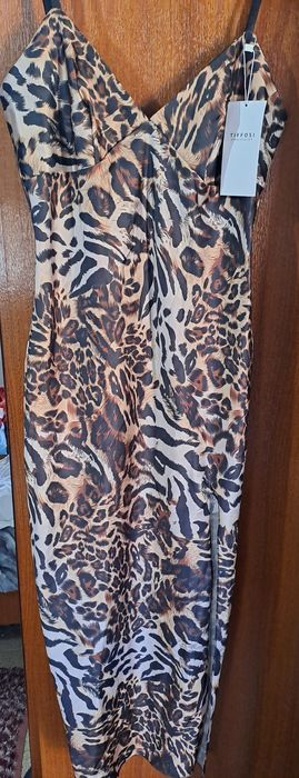 Roupa nova com etiqueta