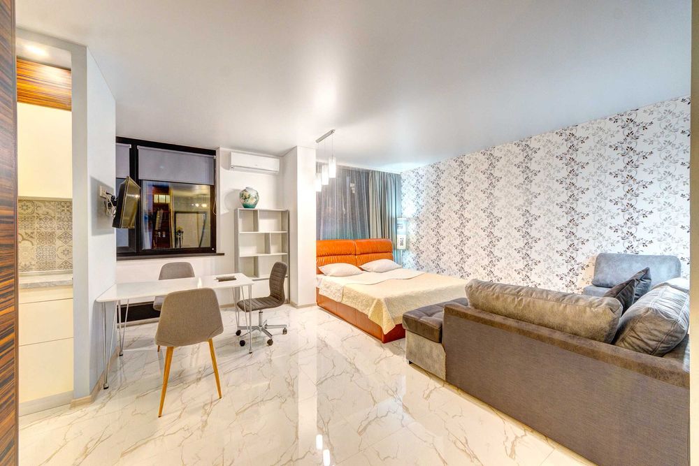 Посуточно 1к новая м. Выставочный центр (Есть свет и вода!)