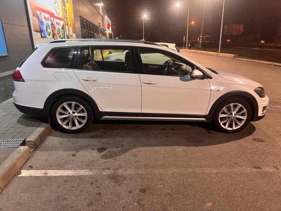 Volkswagen Golf Alltrack VW GTI GTR GTD