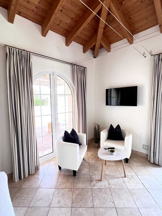 Conjunto de sofá branco com 4 peças