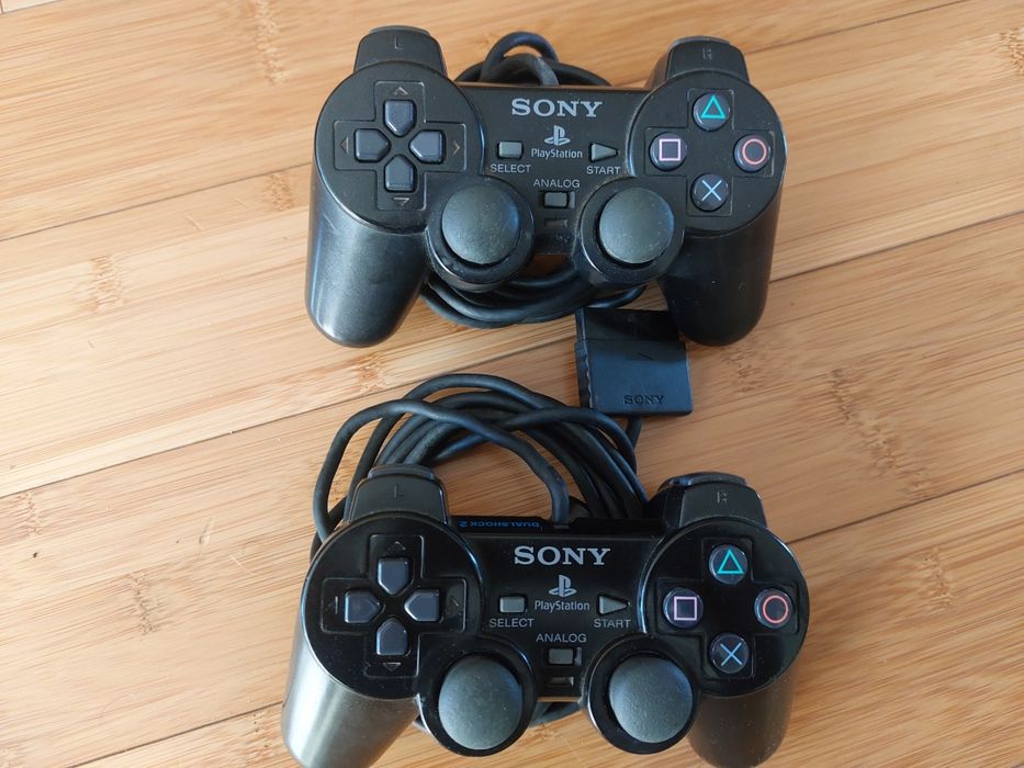 Playstation 2 com acessórios em perfeito estado | Maia