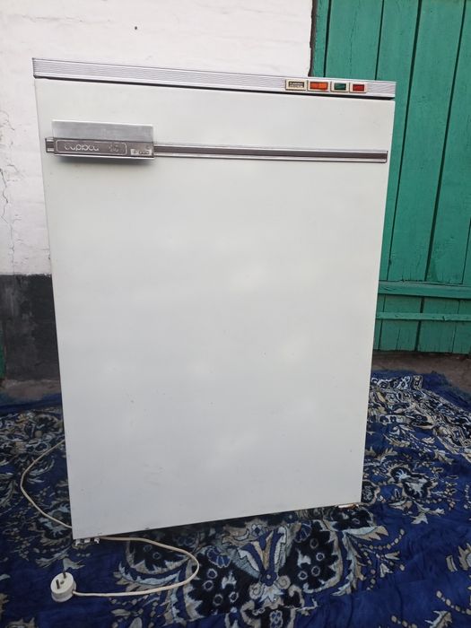 Морозильная камера Морозильна камера