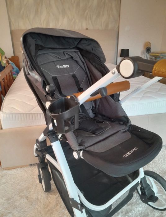Spacerowy wózek dziecięcy EasyGo