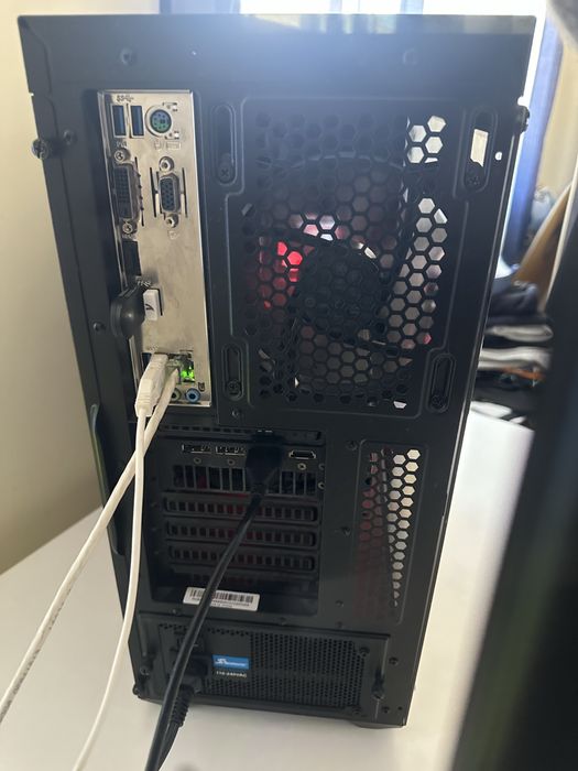 Computador gaming em bom estado