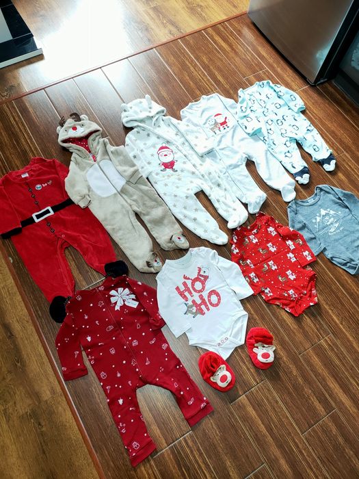 Duży Świąteczny zestaw komplet paka ubranek Pepco renifer mikołaj r.80