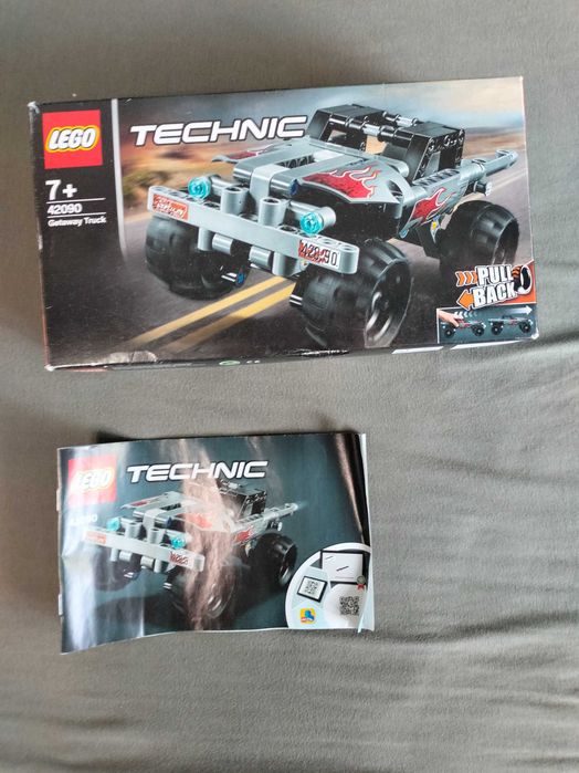 LEGO TECHNIC 42090 i 42091