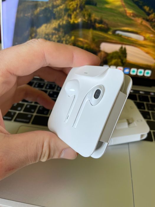 Нові оригінальні Apple EarPods lightning/3,5mm з комплекту iPhone