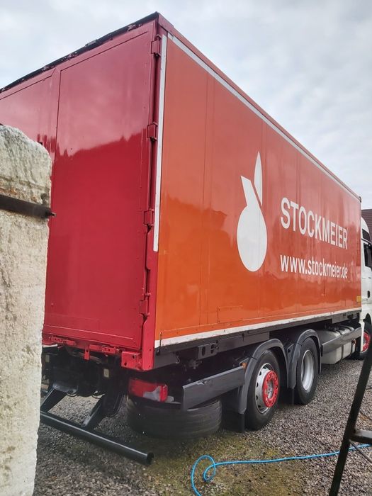 Na sprzedaż kontener izoterma w bardzo ładnym stanie